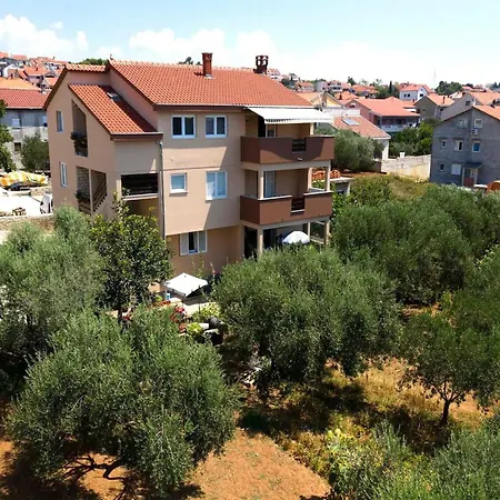Daire Maza - One Bedroom Antonio