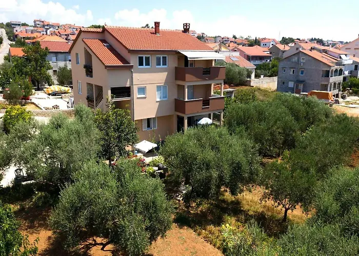 Apartment Maza - One Bedroom Antonio